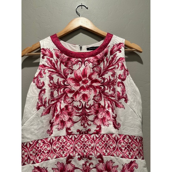 Boston Proper - Picture 2 of 5